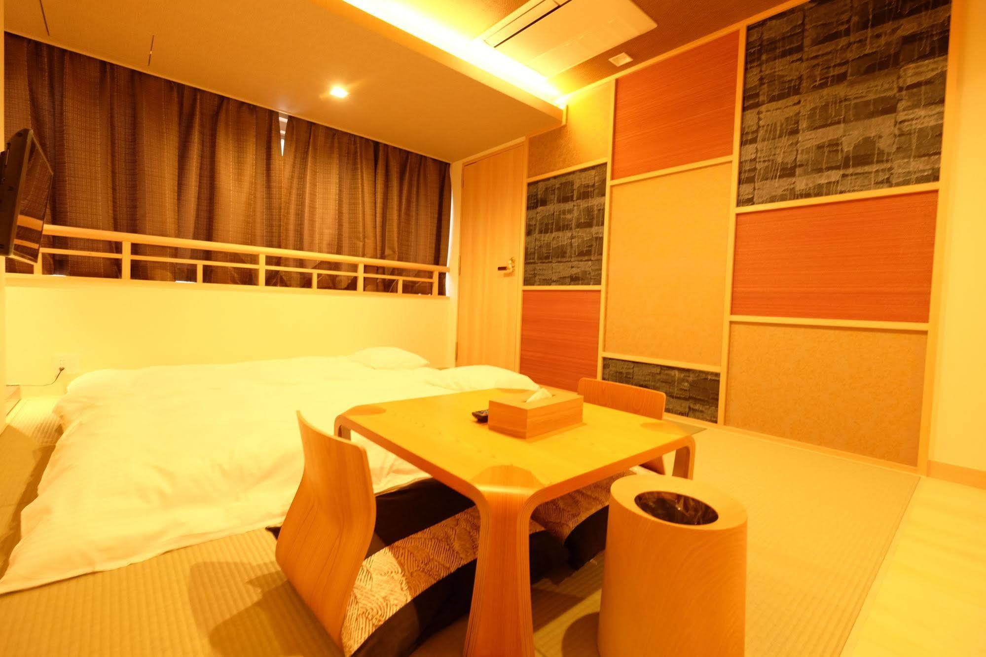 東心斎橋おおきにアパート Ookini Ryokan & Apartment Осака Екстериор снимка