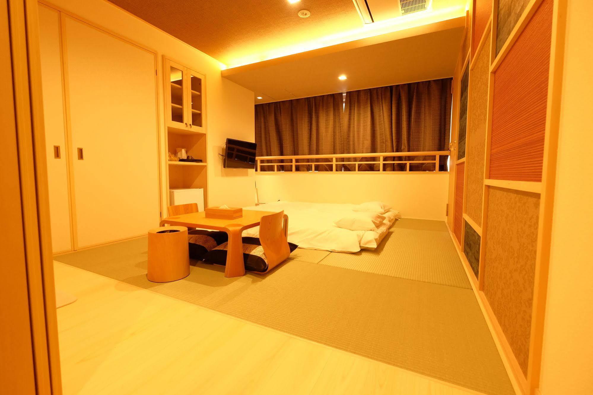 東心斎橋おおきにアパート Ookini Ryokan & Apartment Осака Екстериор снимка