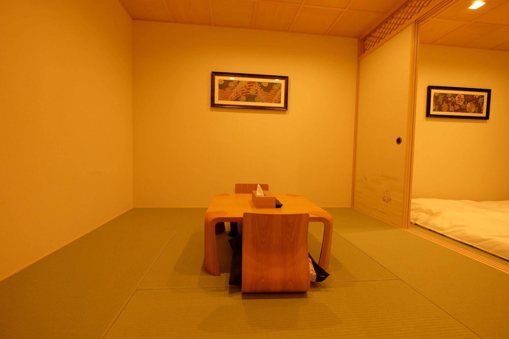 東心斎橋おおきにアパート Ookini Ryokan & Apartment Осака Екстериор снимка
